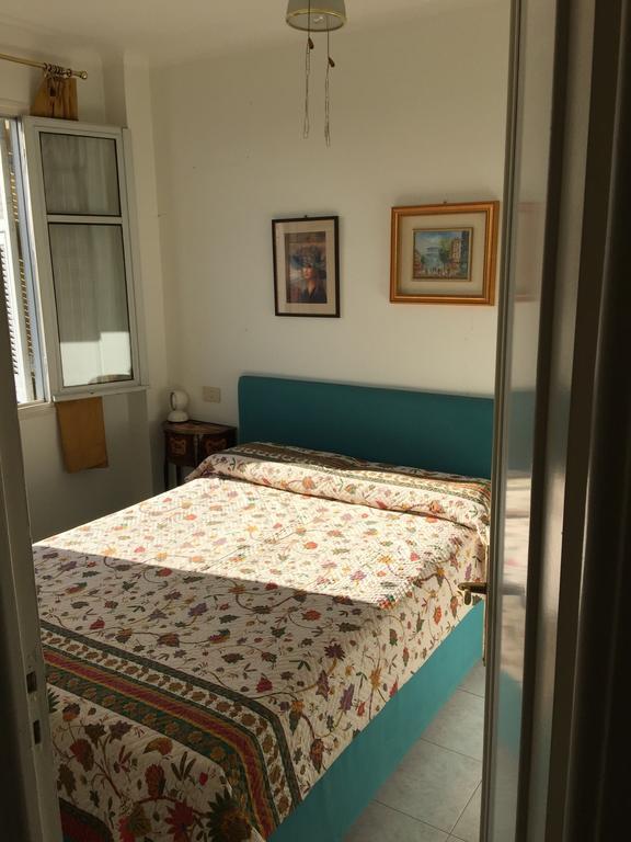 Appartement Palais Henri IV Nizza Szoba fotó